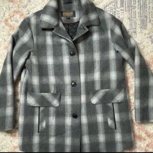 Pendleton Women's Gray Plaid Wool Button Coat With Leather Collar Trim